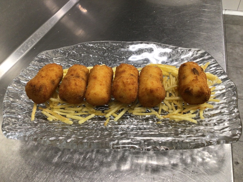 Croquetas caseras de jamon Iberico